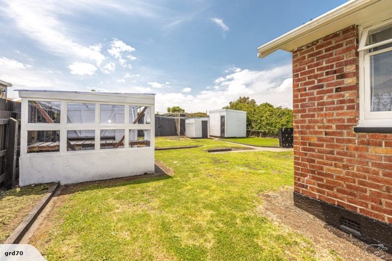 Photo of property in 180 Puriri Street, Castlecliff, Whanganui, 4501