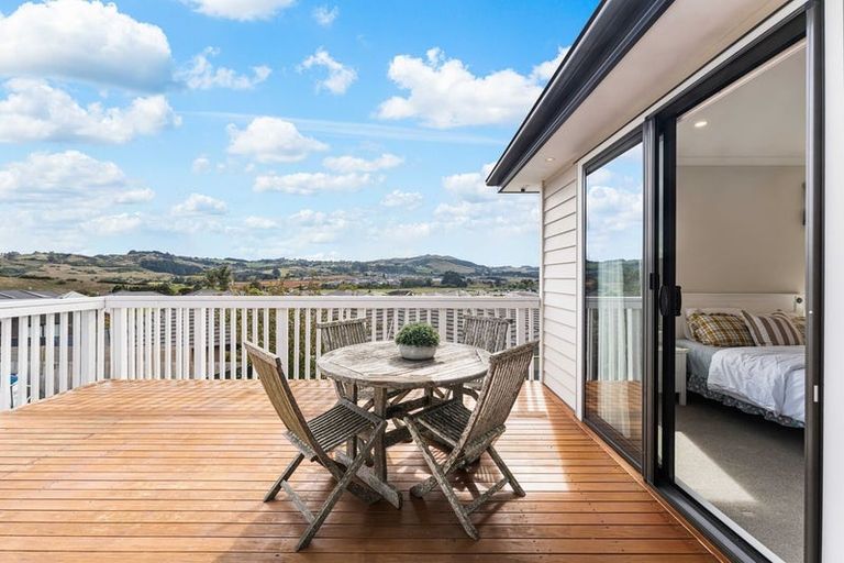 Photo of property in 12 Moyle Street, Pokeno, 2402