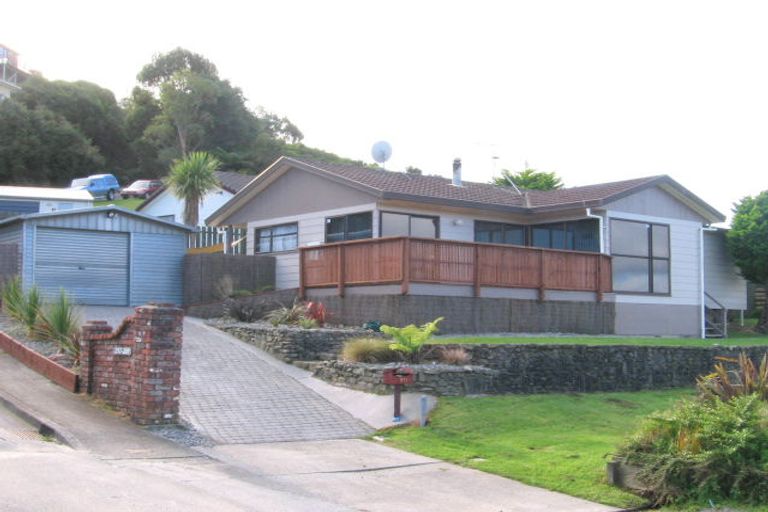 Photo of property in 271 Major Drive, Kelson, Lower Hutt, 5010