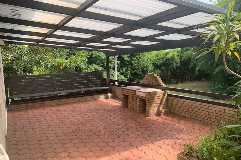 Photo of property in 62 Sylvan Crescent, Te Atatu South, Auckland, 0610