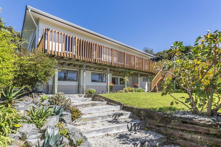 Photo of property in 14 Kenef Road, Paremata, Porirua, 5024