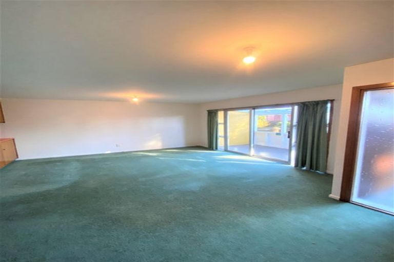 Photo of property in 2/26 Gladson Avenue, Sockburn, Christchurch, 8042
