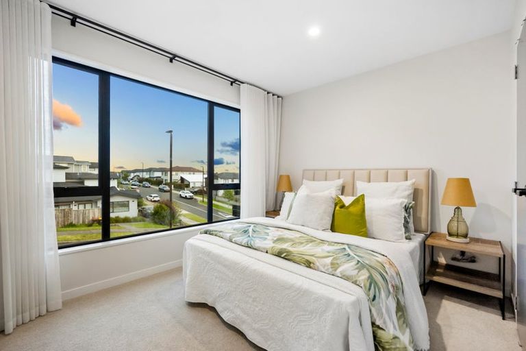 Photo of property in 55 Godfrey Drive, Orewa, 0931