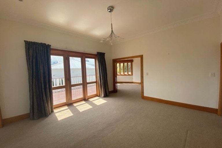 Photo of property in 5-7 Mahoe Street, Eastbourne, Lower Hutt, 5013