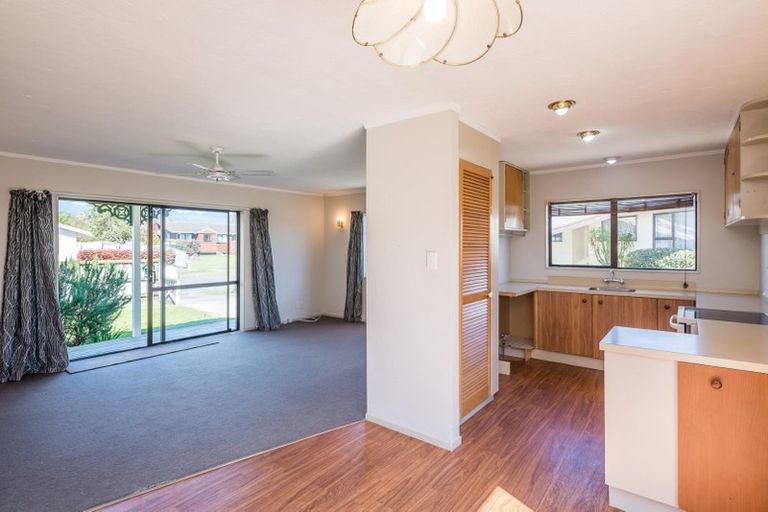 Photo of property in 4 Broadbelt Grove, Levin, 5510