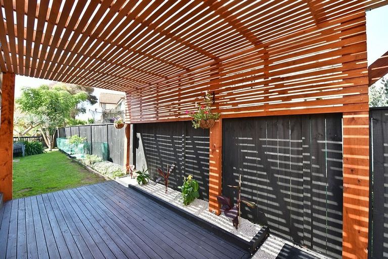 Photo of property in 11 Parkwood Crescent, Gulf Harbour, Whangaparaoa, 0930