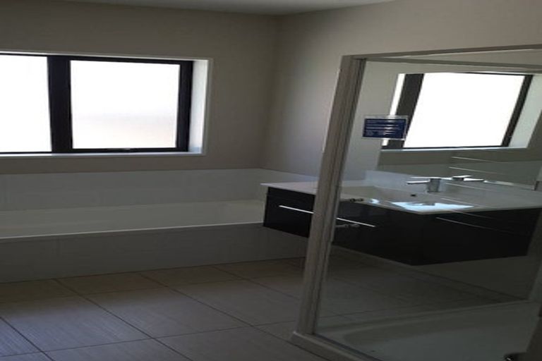 Photo of property in 113 Idris Road, Strowan, Christchurch, 8052