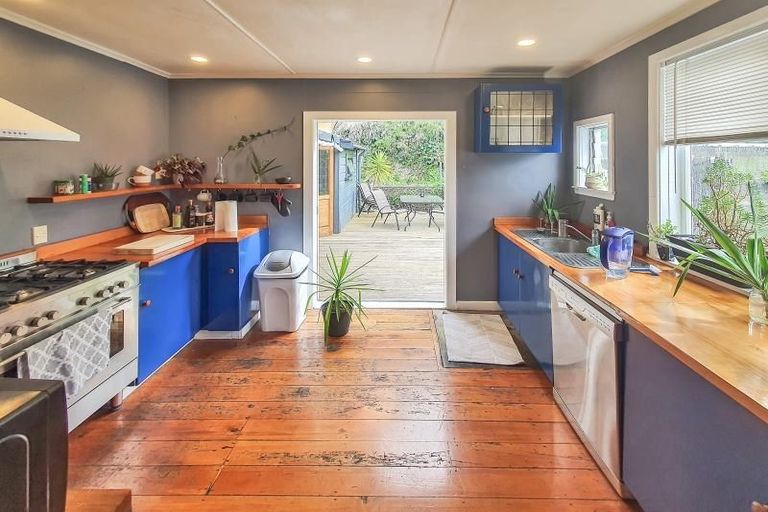 Photo of property in 13 Hornsey Road, Bluff Hill, Napier, 4110