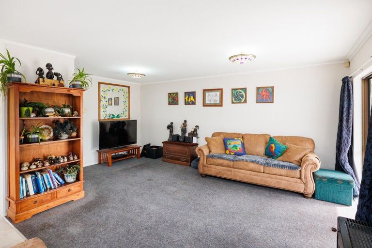 Photo of property in 93 Benmore Avenue, Cloverlea, Palmerston North, 4412