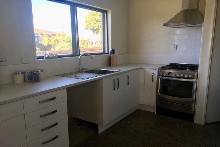 Photo of property in 100b Boucher Avenue, Te Puke, 3119