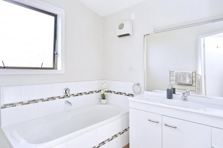 Photo of property in 36a Ayers Street, Rangiora, 7400