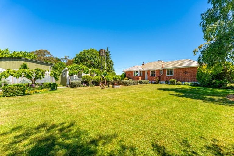 Photo of property in 230 Timaru - Temuka Highway, Levels, Timaru, 7973