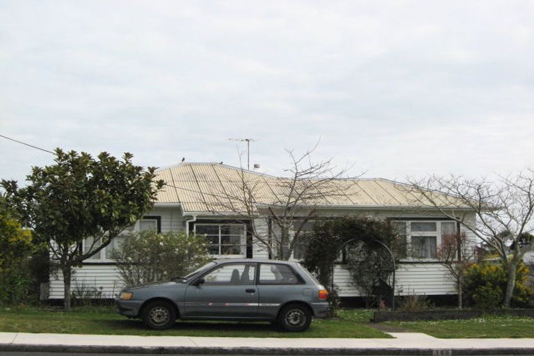 Photo of property in 166 Seaview Road, Westown, New Plymouth, 4310