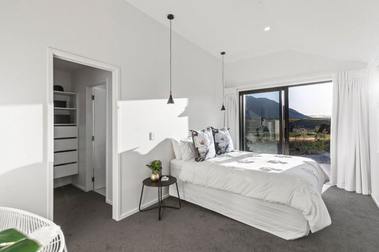 Photo of property in 11 Torridon Court, Jacks Point, Queenstown, 9371