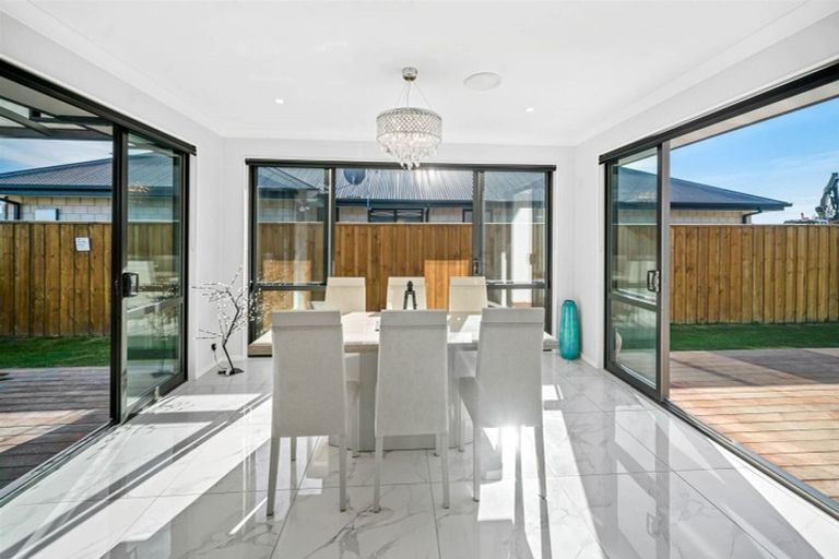 Photo of property in 37 Hungerford Drive, Rolleston, 7615