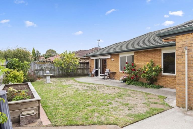 Photo of property in 32 Mcleod Place, Papamoa Beach, Papamoa, 3118