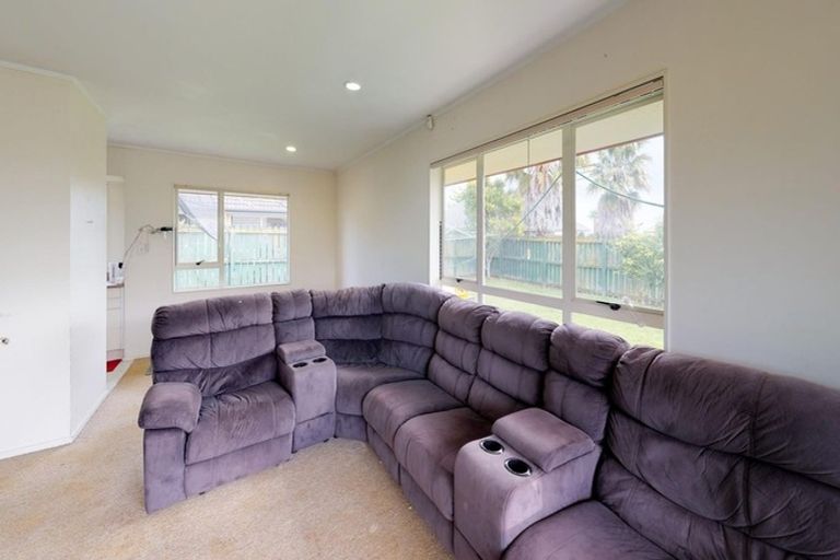 Photo of property in 9 Blowers Place, Flat Bush, Auckland, 2019