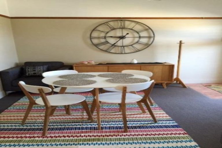 Photo of property in Devonport Apartments, 43/127 Saint Aubyn Street, New Plymouth, 4310