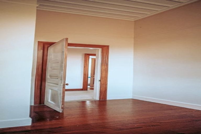 Photo of property in 34 Church Street, Northcote Point, Auckland, 0627