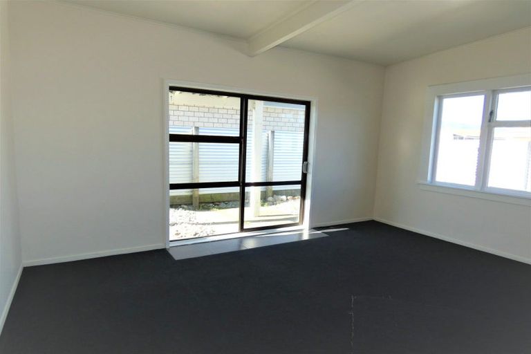 Photo of property in 29 Derby Street, Westport, 7825