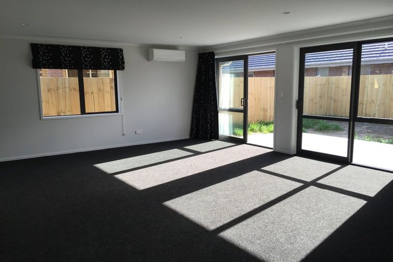 Photo of property in 3 Waipokapu Place, Opaheke, Papakura, 2113