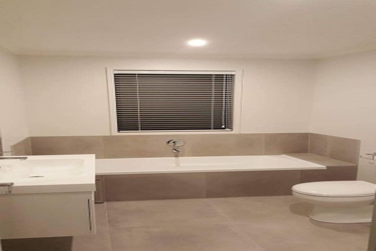 Photo of property in 14 Kelly Road, Riverhead, 0820