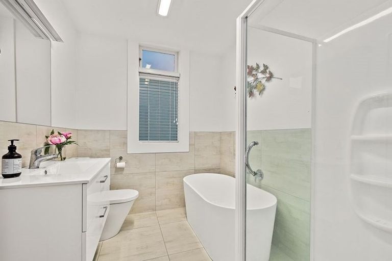 Photo of property in 186 Kauri Road, Whenuapai, Auckland, 0618