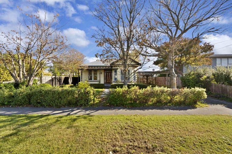 Photo of property in 1/121 Geraldine Street, Edgeware, Christchurch, 8013