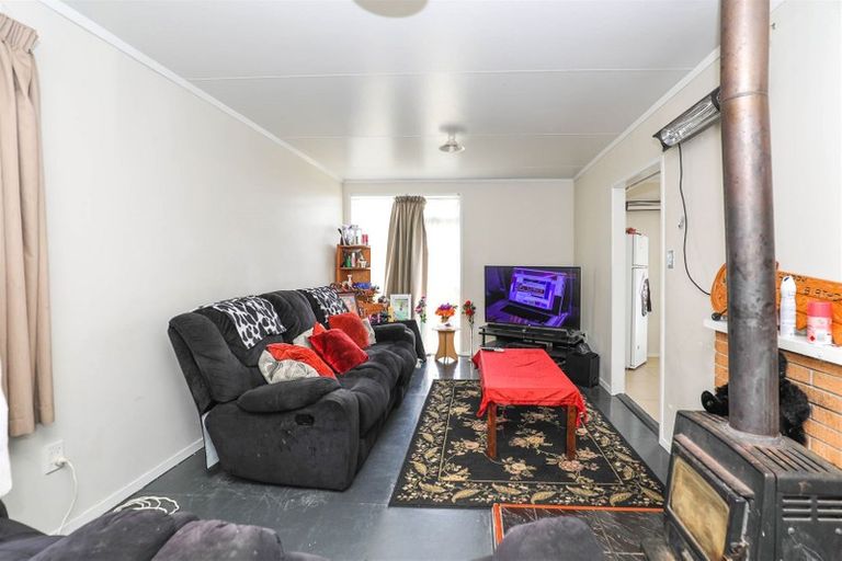 Photo of property in 10 Hall Street, Huntly, 3700