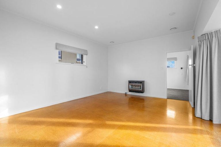 Photo of property in 33 Dalethorpe Avenue, Fairfield, Hamilton, 3214