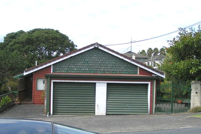 Photo of property in 2/5 Park Avenue, Takapuna, Auckland, 0622