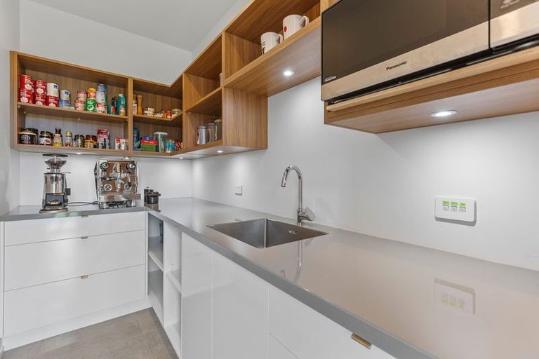 Photo of property in 3a Parrs Road, Hurworth, New Plymouth, 4371