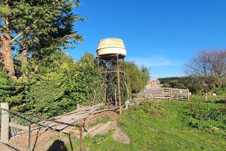 Photo of property in 18 James Street, Waimate, 7980