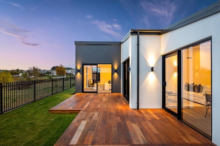 Photo of property in 43 Timara Crescent, Marshland, Christchurch, 8083