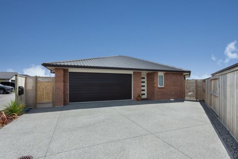 Photo of property in 20 Fuller Street, Papamoa Beach, Papamoa, 3118