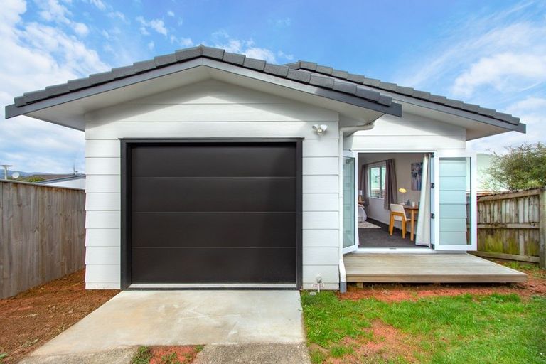 Photo of property in 18 Collie Drive, Pukehangi, Rotorua, 3015