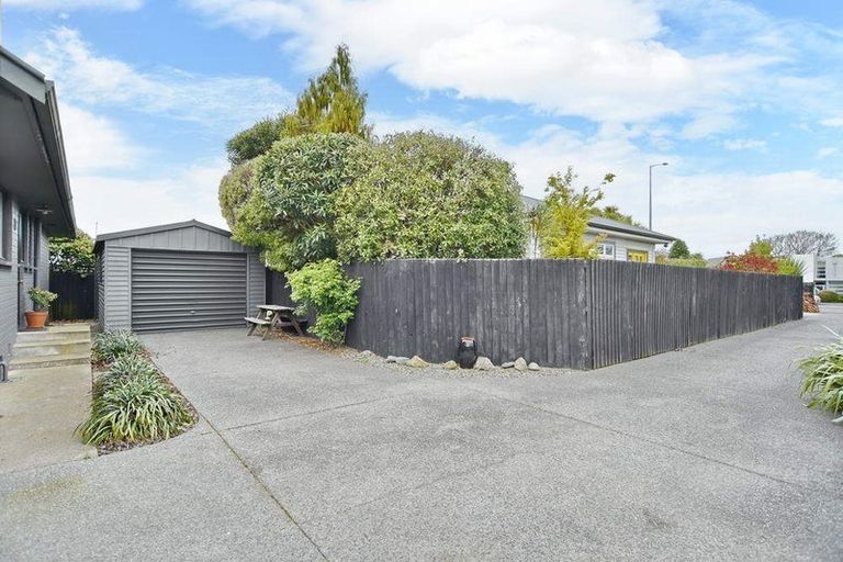 Photo of property in 2/18 Wairakei Road, Strowan, Christchurch, 8052