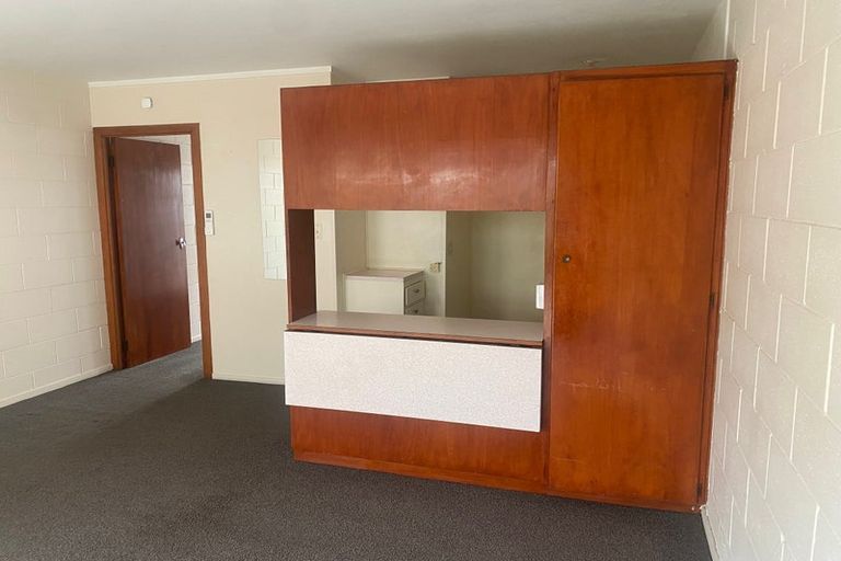 Photo of property in 9 Esplanade Road, Mount Eden, Auckland, 1024