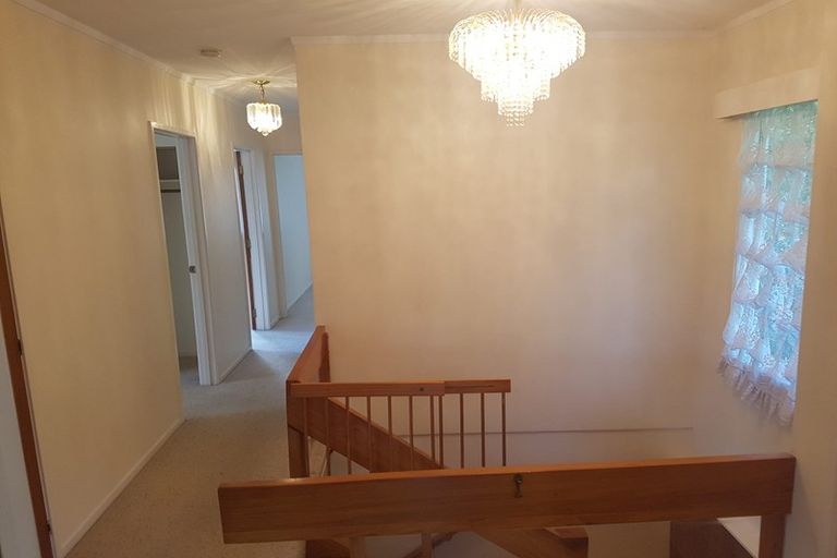 Photo of property in 4 Malters Place, Browns Bay, Auckland, 0630