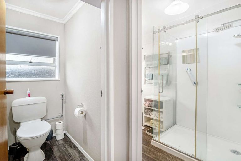 Photo of property in 2 Langley Avenue, Milson, Palmerston North, 4414