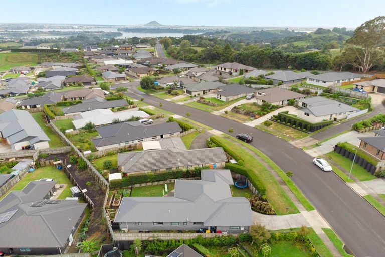 Photo of property in 205 Ballintoy Park Drive, Welcome Bay, Tauranga, 3175
