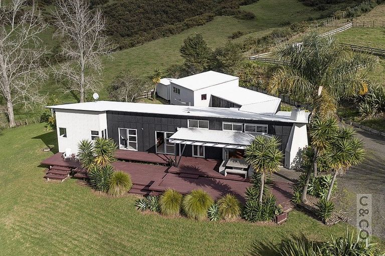 Photo of property in 8 Pineview Lane, Helensville, 0875