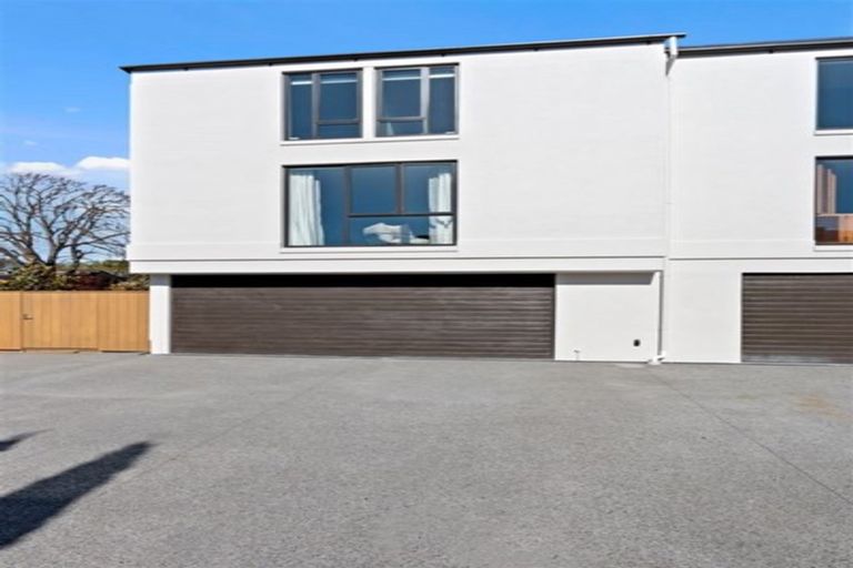 Photo of property in 73a Carlton Mill Road, Merivale, Christchurch, 8014