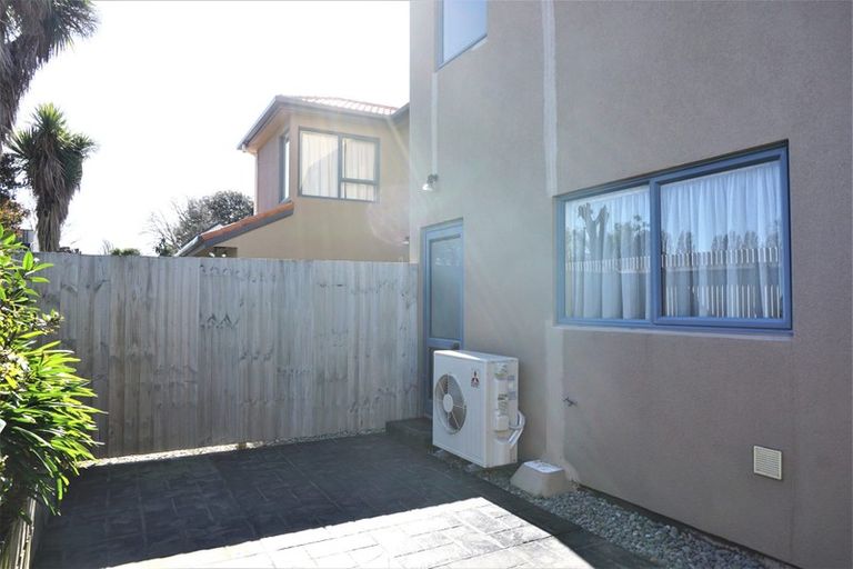 Photo of property in 2/270 Armagh Street, Christchurch Central, Christchurch, 8011
