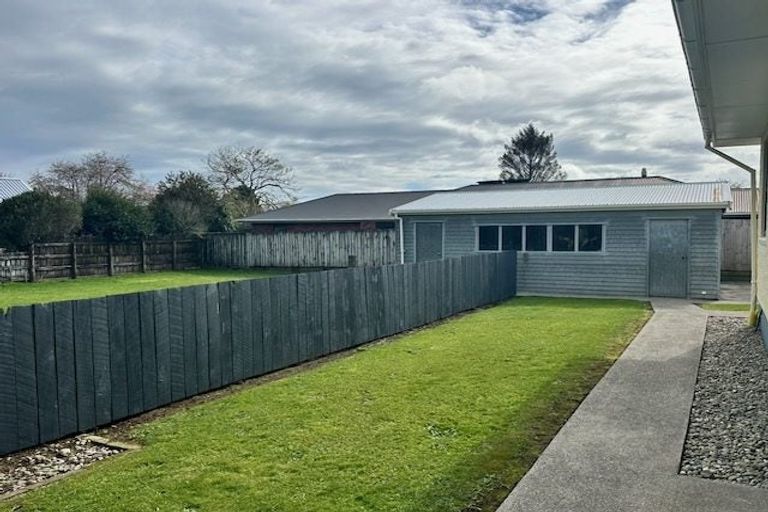 Photo of property in 516 Richmond Road, Lepperton, New Plymouth, 4373