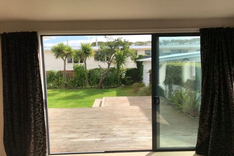 Photo of property in 326 Bay View Road, South Dunedin, Dunedin, 9012