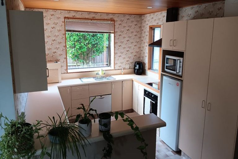 Photo of property in 4 Aztec Place, Redwood, Christchurch, 8051