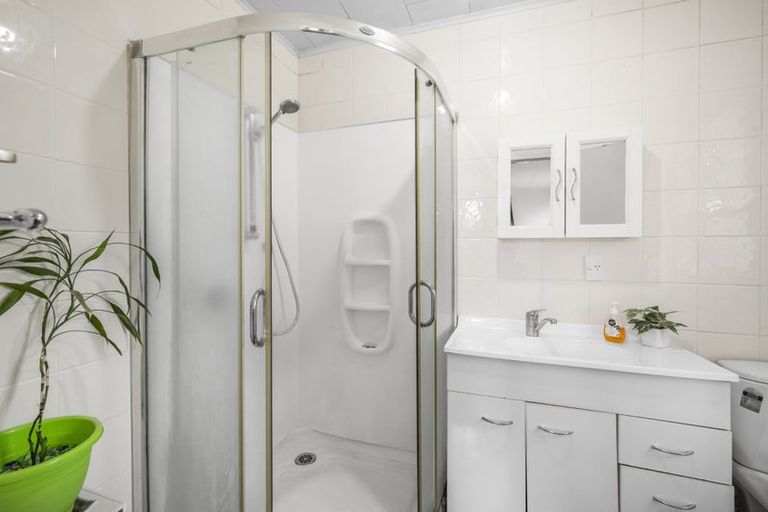 Photo of property in 2 Turner Drive, Western Heights, Rotorua, 3015