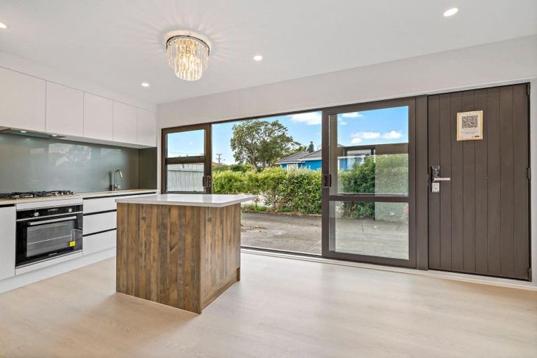Photo of property in 456 West Coast Road, Glen Eden, Auckland, 0602