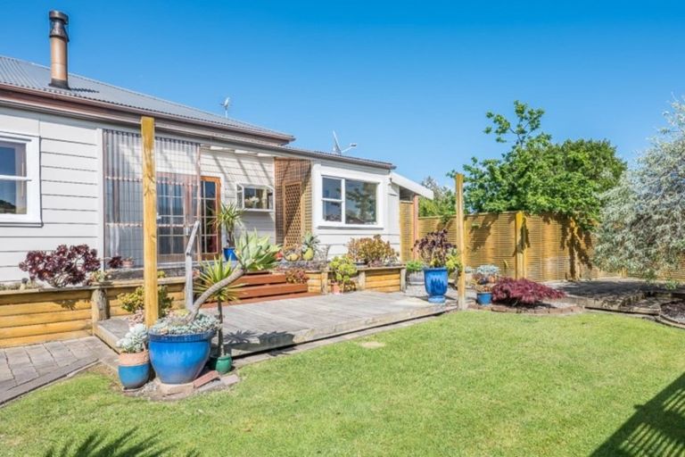 Photo of property in 131 Swamp Road, Te Horo, Otaki, 5581